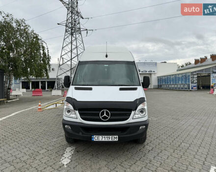 Белый Мерседес Sprinter, объемом двигателя 2.99 л и пробегом 500 тыс. км за 29999 $, фото 1 на Automoto.ua