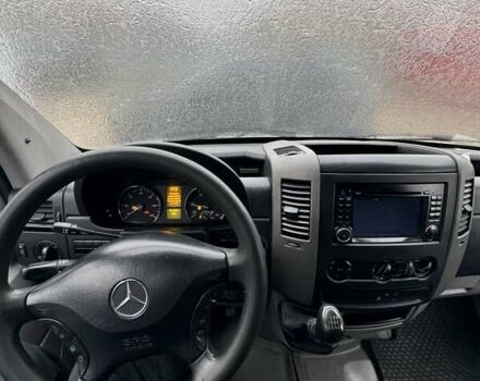 Белый Мерседес Sprinter, объемом двигателя 2.2 л и пробегом 300 тыс. км за 11100 $, фото 1 на Automoto.ua