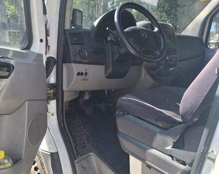 Белый Мерседес Sprinter, объемом двигателя 2.14 л и пробегом 345 тыс. км за 11500 $, фото 2 на Automoto.ua