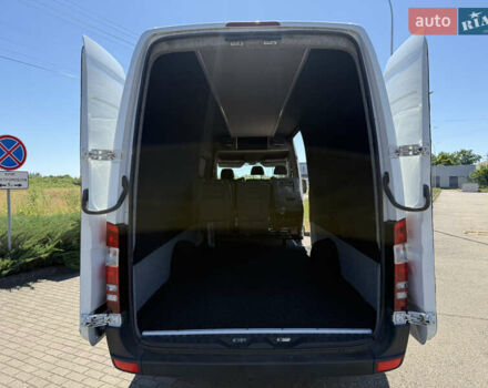 Белый Мерседес Sprinter, объемом двигателя 2.99 л и пробегом 324 тыс. км за 17500 $, фото 19 на Automoto.ua