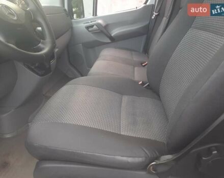 Белый Мерседес Sprinter, объемом двигателя 3 л и пробегом 500 тыс. км за 17900 $, фото 7 на Automoto.ua