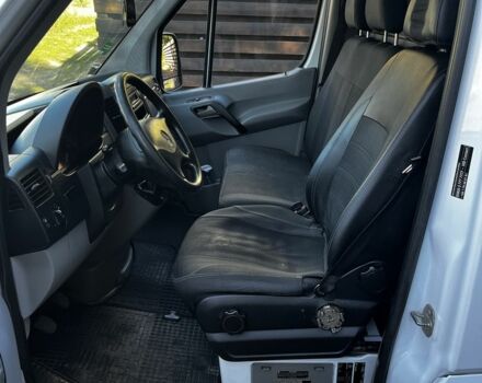 Белый Мерседес Sprinter, объемом двигателя 2.1 л и пробегом 500 тыс. км за 10000 $, фото 8 на Automoto.ua