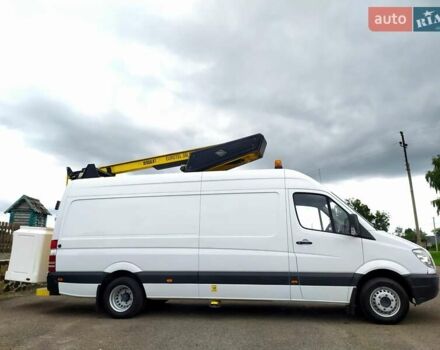 Белый Мерседес Sprinter, объемом двигателя 0 л и пробегом 174 тыс. км за 26550 $, фото 5 на Automoto.ua
