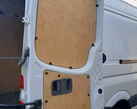 Белый Мерседес Sprinter, объемом двигателя 2.1 л и пробегом 180 тыс. км за 15500 $, фото 12 на Automoto.ua