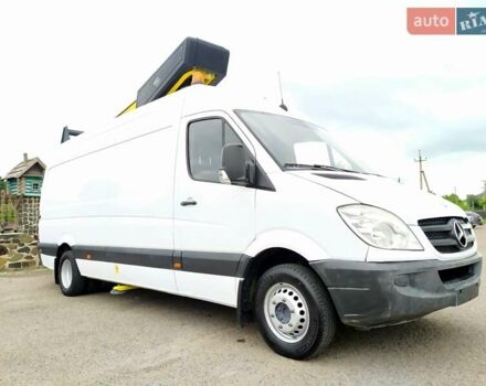 Белый Мерседес Sprinter, объемом двигателя 0 л и пробегом 174 тыс. км за 26550 $, фото 1 на Automoto.ua