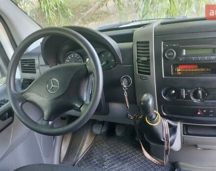 Белый Мерседес Sprinter, объемом двигателя 0 л и пробегом 407 тыс. км за 13000 $, фото 18 на Automoto.ua