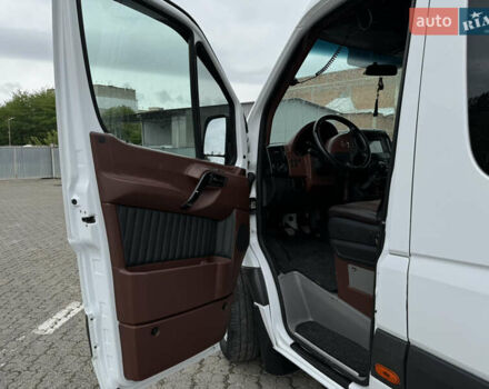 Белый Мерседес Sprinter, объемом двигателя 2.99 л и пробегом 500 тыс. км за 29999 $, фото 15 на Automoto.ua