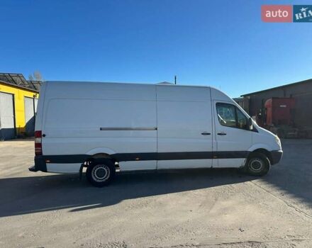 Белый Мерседес Sprinter, объемом двигателя 2.14 л и пробегом 787 тыс. км за 10000 $, фото 4 на Automoto.ua