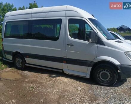 Белый Мерседес Sprinter, объемом двигателя 1.8 л и пробегом 340 тыс. км за 12000 $, фото 12 на Automoto.ua