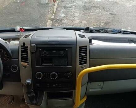 Белый Мерседес Sprinter, объемом двигателя 1.8 л и пробегом 340 тыс. км за 12000 $, фото 4 на Automoto.ua
