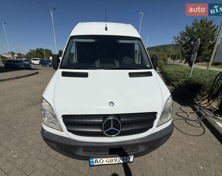 Белый Мерседес Sprinter, объемом двигателя 2.99 л и пробегом 324 тыс. км за 17500 $, фото 1 на Automoto.ua