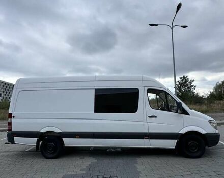 Белый Мерседес Sprinter, объемом двигателя 2.2 л и пробегом 300 тыс. км за 11100 $, фото 7 на Automoto.ua
