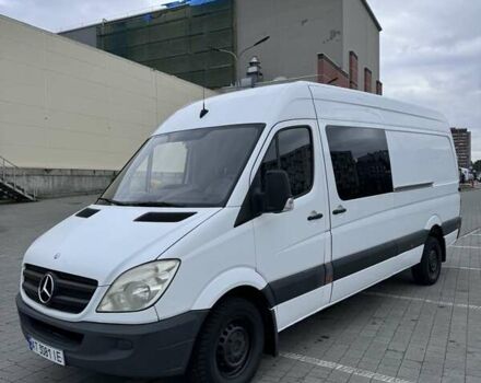 Белый Мерседес Sprinter, объемом двигателя 2.2 л и пробегом 300 тыс. км за 11100 $, фото 12 на Automoto.ua