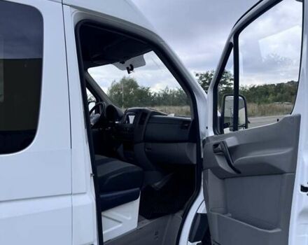Белый Мерседес Sprinter, объемом двигателя 2.2 л и пробегом 300 тыс. км за 11100 $, фото 17 на Automoto.ua