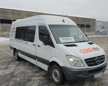 Белый Мерседес Sprinter, объемом двигателя 2.1 л и пробегом 330 тыс. км за 27500 $, фото 13 на Automoto.ua