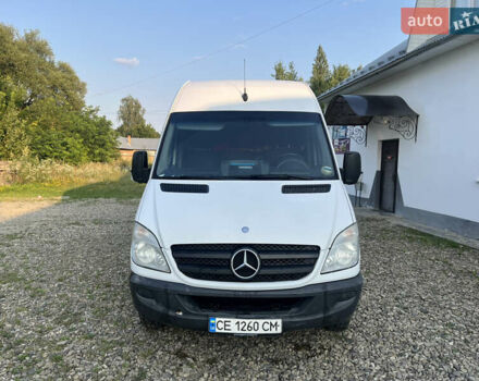 Белый Мерседес Sprinter, объемом двигателя 2.14 л и пробегом 450 тыс. км за 16368 $, фото 3 на Automoto.ua