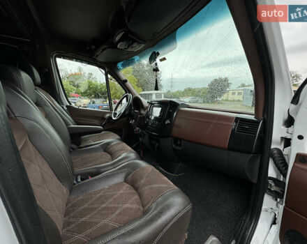 Белый Мерседес Sprinter, объемом двигателя 2.99 л и пробегом 500 тыс. км за 29999 $, фото 18 на Automoto.ua