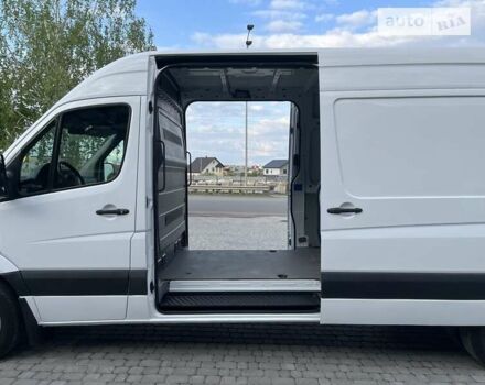 Белый Мерседес Sprinter, объемом двигателя 3 л и пробегом 488 тыс. км за 27990 $, фото 14 на Automoto.ua