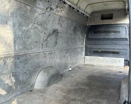 Белый Мерседес Sprinter, объемом двигателя 2.2 л и пробегом 400 тыс. км за 11500 $, фото 14 на Automoto.ua