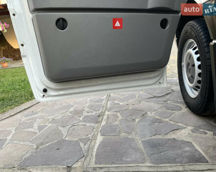 Білий Мерседес Sprinter, об'ємом двигуна 2.14 л та пробігом 345 тис. км за 14300 $, фото 11 на Automoto.ua