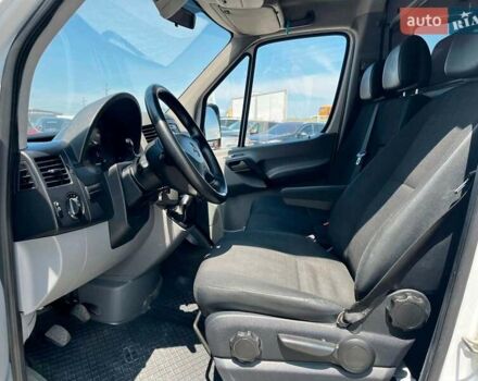 Белый Мерседес Sprinter, объемом двигателя 2.2 л и пробегом 275 тыс. км за 14990 $, фото 7 на Automoto.ua