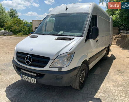 Белый Мерседес Sprinter, объемом двигателя 2.14 л и пробегом 271 тыс. км за 17799 $, фото 4 на Automoto.ua