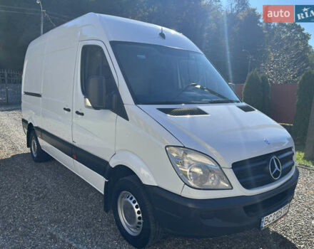 Белый Мерседес Sprinter, объемом двигателя 2.14 л и пробегом 345 тыс. км за 14300 $, фото 1 на Automoto.ua