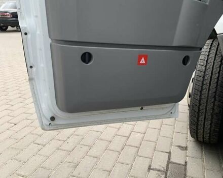 Белый Мерседес Sprinter, объемом двигателя 2.14 л и пробегом 418 тыс. км за 35000 $, фото 15 на Automoto.ua