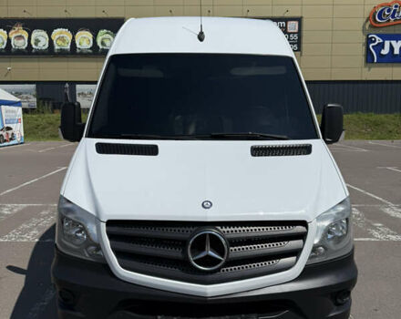 Белый Мерседес Sprinter, объемом двигателя 2.2 л и пробегом 270 тыс. км за 27500 $, фото 2 на Automoto.ua