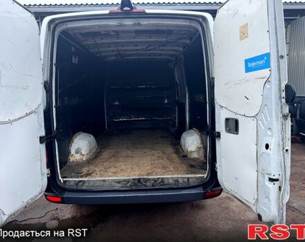 Белый Мерседес Sprinter, объемом двигателя 2.1 л и пробегом 370 тыс. км за 12800 $, фото 11 на Automoto.ua