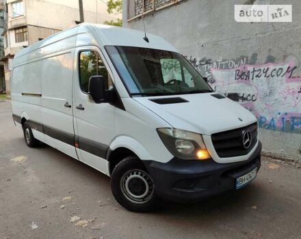 Белый Мерседес Sprinter, объемом двигателя 2.15 л и пробегом 273 тыс. км за 12200 $, фото 1 на Automoto.ua