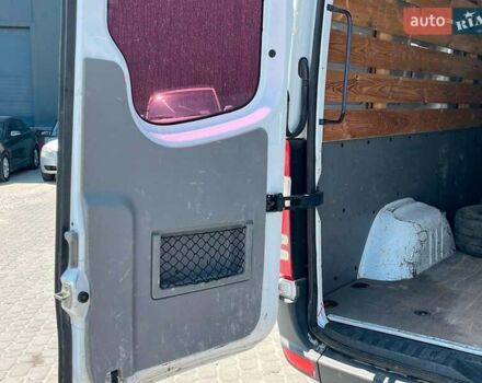 Белый Мерседес Sprinter, объемом двигателя 2.2 л и пробегом 275 тыс. км за 14990 $, фото 5 на Automoto.ua