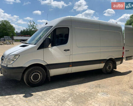 Белый Мерседес Sprinter, объемом двигателя 2.14 л и пробегом 271 тыс. км за 18000 $, фото 5 на Automoto.ua