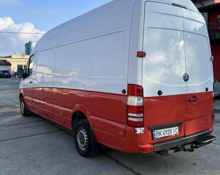 Белый Мерседес Sprinter, объемом двигателя 2.2 л и пробегом 400 тыс. км за 11500 $, фото 2 на Automoto.ua