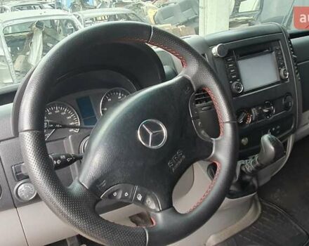 Білий Мерседес Sprinter, об'ємом двигуна 2.1 л та пробігом 340 тис. км за 13000 $, фото 6 на Automoto.ua