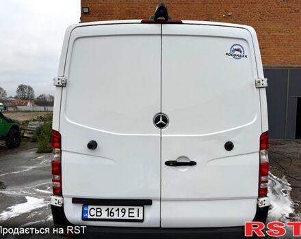 Белый Мерседес Sprinter, объемом двигателя 2.1 л и пробегом 370 тыс. км за 12800 $, фото 4 на Automoto.ua
