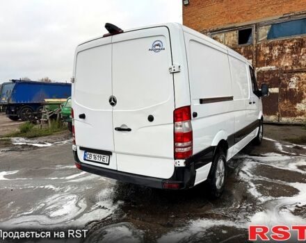 Белый Мерседес Sprinter, объемом двигателя 2.1 л и пробегом 370 тыс. км за 12800 $, фото 3 на Automoto.ua