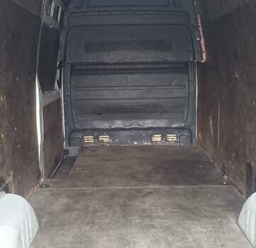 Белый Мерседес Sprinter, объемом двигателя 2.15 л и пробегом 300 тыс. км за 14000 $, фото 20 на Automoto.ua