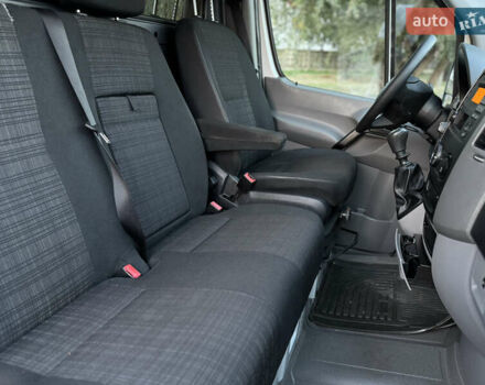 Белый Мерседес Sprinter, объемом двигателя 2.2 л и пробегом 289 тыс. км за 18200 $, фото 16 на Automoto.ua