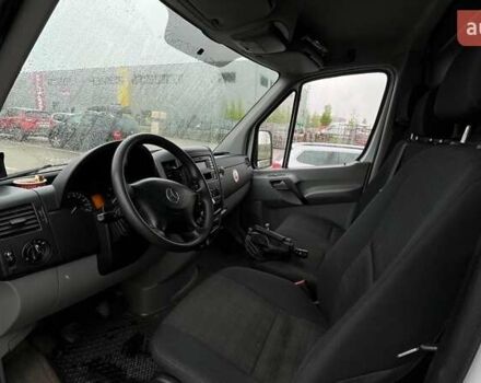 Білий Мерседес Sprinter, об'ємом двигуна 2.2 л та пробігом 295 тис. км за 14645 $, фото 8 на Automoto.ua