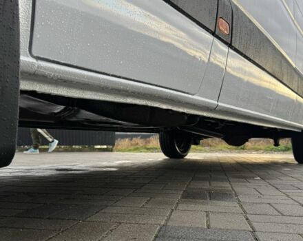 Белый Мерседес Sprinter, объемом двигателя 3 л и пробегом 518 тыс. км за 18999 $, фото 17 на Automoto.ua