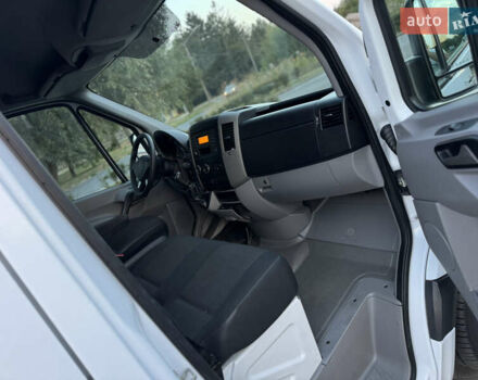 Белый Мерседес Sprinter, объемом двигателя 2.2 л и пробегом 289 тыс. км за 18200 $, фото 12 на Automoto.ua