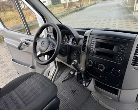 Белый Мерседес Sprinter, объемом двигателя 3 л и пробегом 518 тыс. км за 18999 $, фото 19 на Automoto.ua
