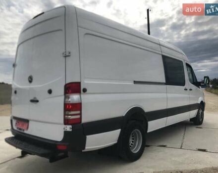 Белый Мерседес Sprinter, объемом двигателя 2.9 л и пробегом 189 тыс. км за 33900 $, фото 2 на Automoto.ua