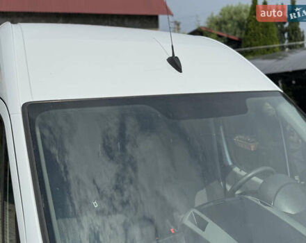 Белый Мерседес Sprinter, объемом двигателя 2.14 л и пробегом 429 тыс. км за 14999 $, фото 39 на Automoto.ua