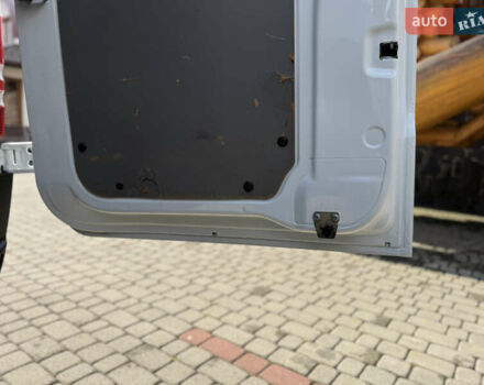 Белый Мерседес Sprinter, объемом двигателя 2.14 л и пробегом 429 тыс. км за 14999 $, фото 18 на Automoto.ua