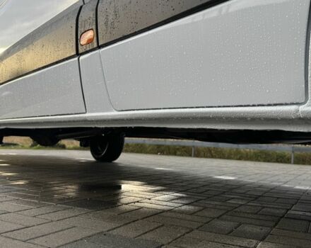 Белый Мерседес Sprinter, объемом двигателя 3 л и пробегом 518 тыс. км за 18999 $, фото 18 на Automoto.ua