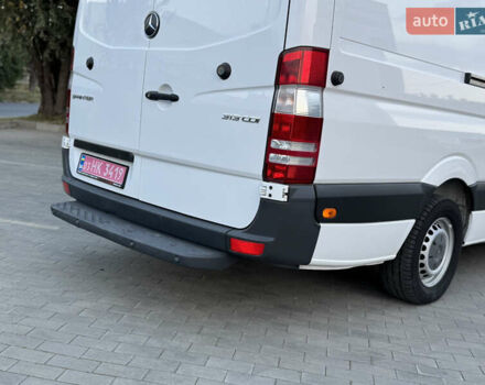 Белый Мерседес Sprinter, объемом двигателя 2.2 л и пробегом 289 тыс. км за 18200 $, фото 26 на Automoto.ua