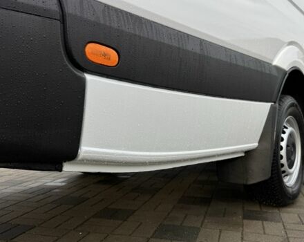 Белый Мерседес Sprinter, объемом двигателя 3 л и пробегом 518 тыс. км за 18999 $, фото 14 на Automoto.ua