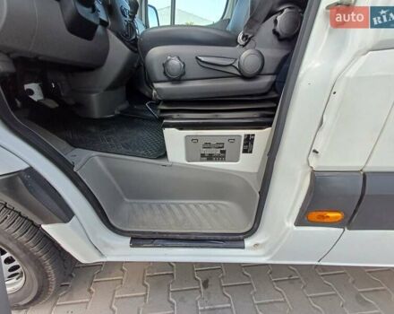 Белый Мерседес Sprinter, объемом двигателя 2.99 л и пробегом 480 тыс. км за 26000 $, фото 30 на Automoto.ua